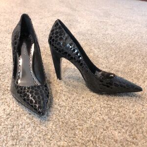 SALE! BCBGirls Black Croc pattern heels NEW